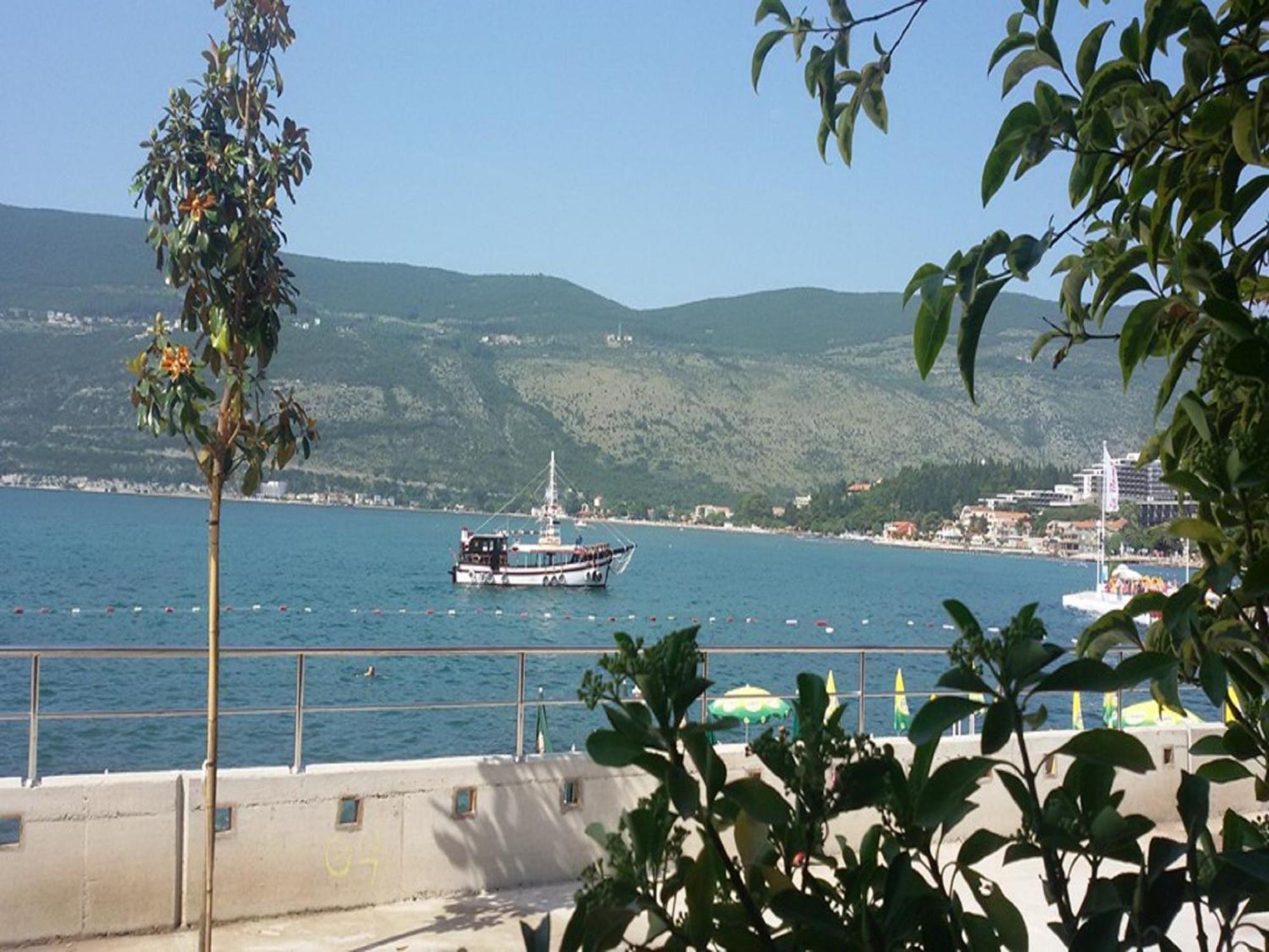 Apartments Twins Herceg Novi Phòng bức ảnh