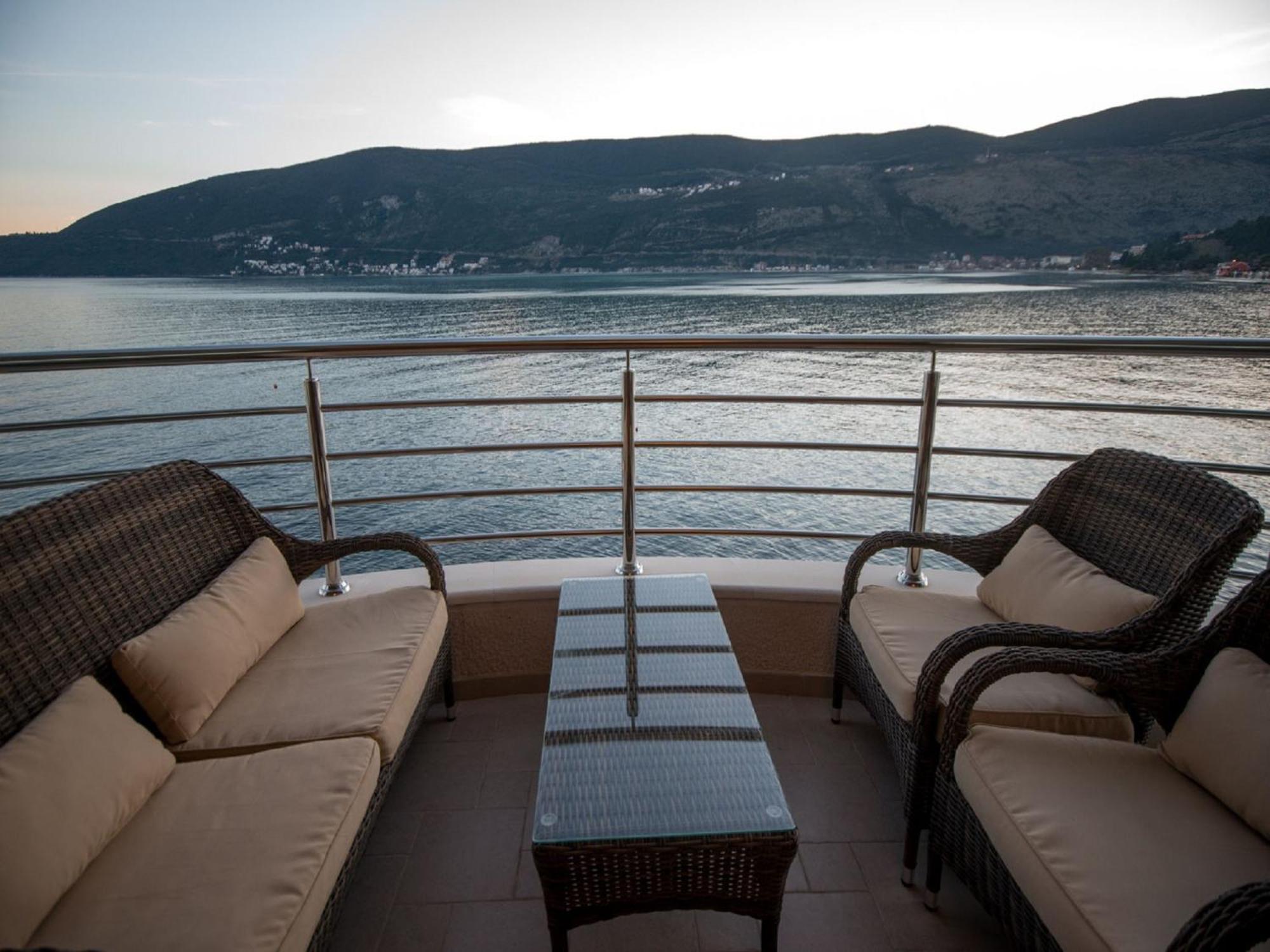 Apartments Twins Herceg Novi Phòng bức ảnh